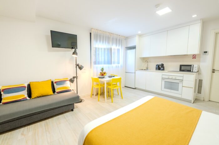 Studio avec cuisine équipée au Castell Beach Aparthotel à Castelldefels