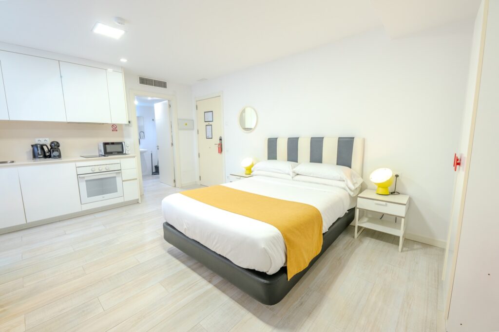 Studio avec cuisine équipée au Castell Beach Aparthotel à Castelldefels